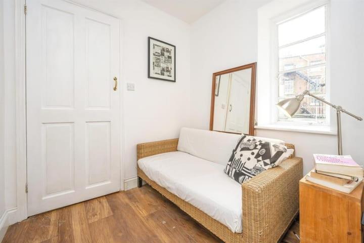 Bank House Apartments Stafford Town Centre Luaran gambar